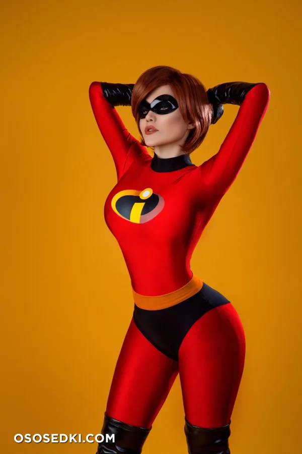 Kalinka Fox  Christina Fink - Helen Parr  Elastigirl - The Incredibles - 10