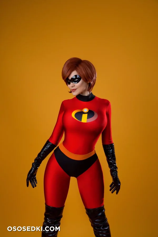 Kalinka Fox  Christina Fink - Helen Parr  Elastigirl - The Incredibles - 2