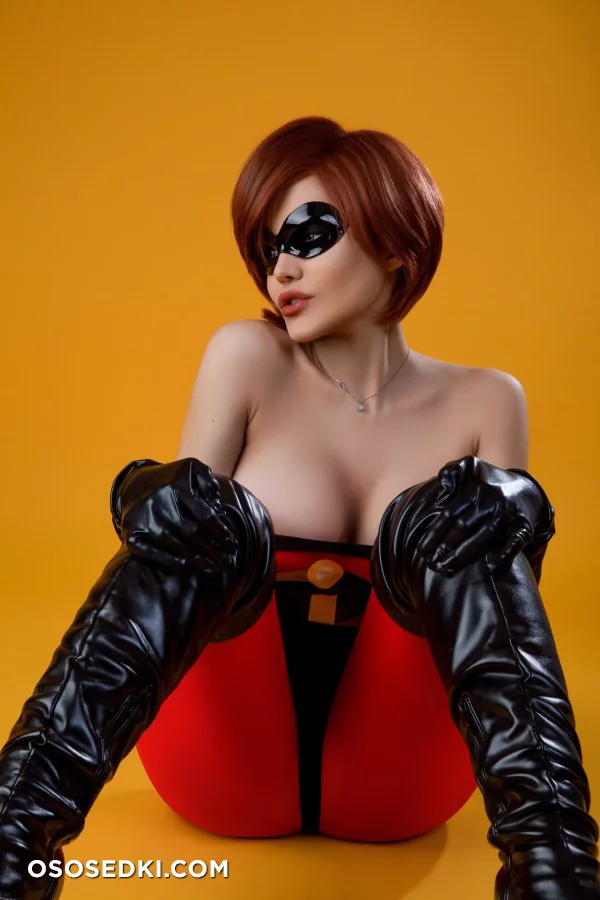 Kalinka Fox  Christina Fink - Helen Parr  Elastigirl - The Incredibles - 32
