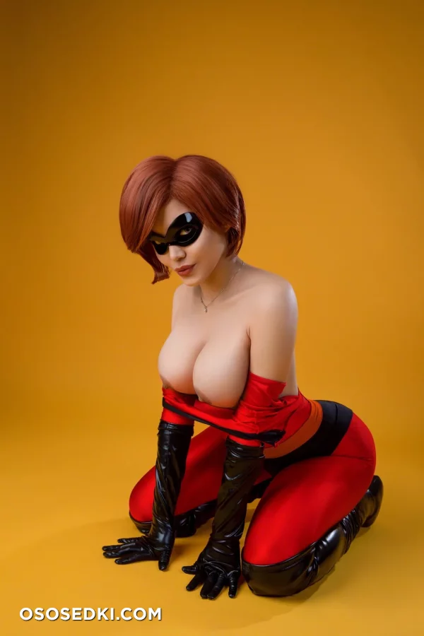 Kalinka Fox  Christina Fink - Helen Parr  Elastigirl - The Incredibles - 33