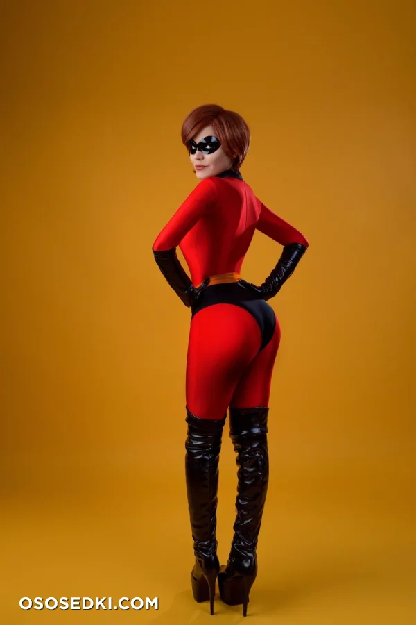 Kalinka Fox  Christina Fink - Helen Parr  Elastigirl - The Incredibles - 6
