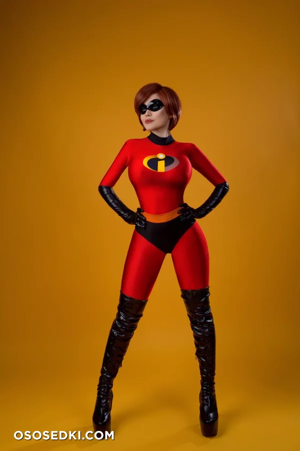 Kalinka Fox  Christina Fink - Helen Parr  Elastigirl - The Incredibles - 7