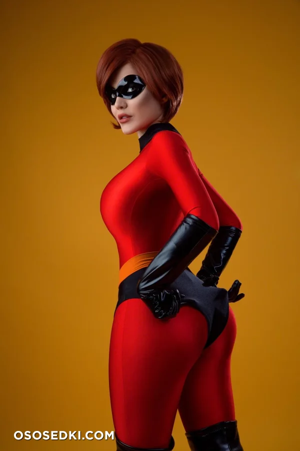 Kalinka Fox  Christina Fink - Helen Parr  Elastigirl - The Incredibles - 9