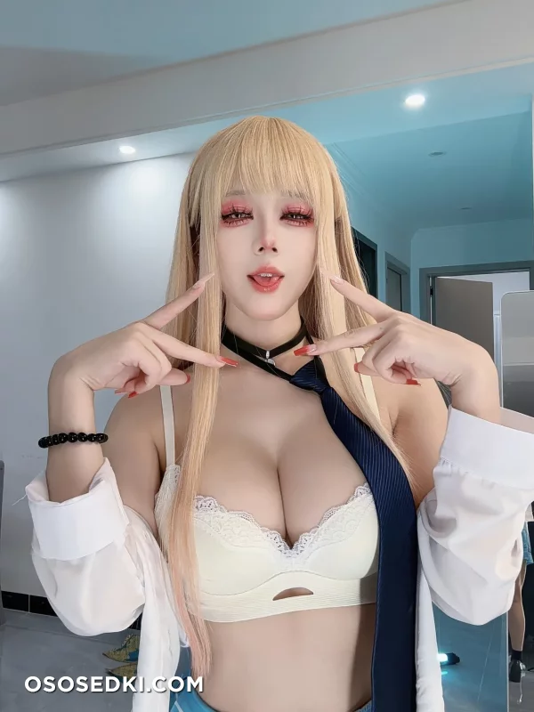 Jiuyan  Ajiuconbugugu - Marin Kitagawa - Sono Bisque Doll Wa Koi O Suru  My Dress-up Darling - 46