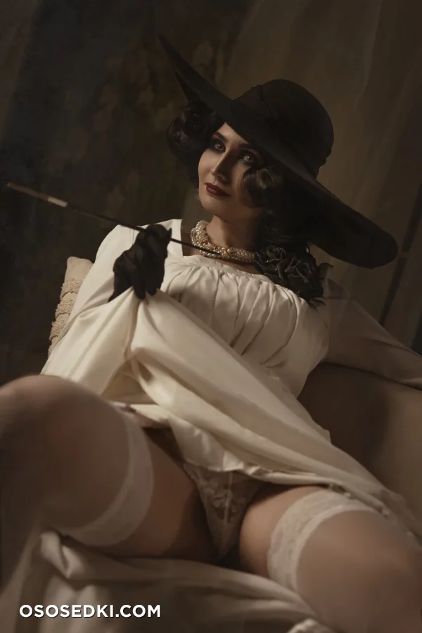 Julius Drow - Alcina Dimitrescu - Resident Evil  Biohazard - 13