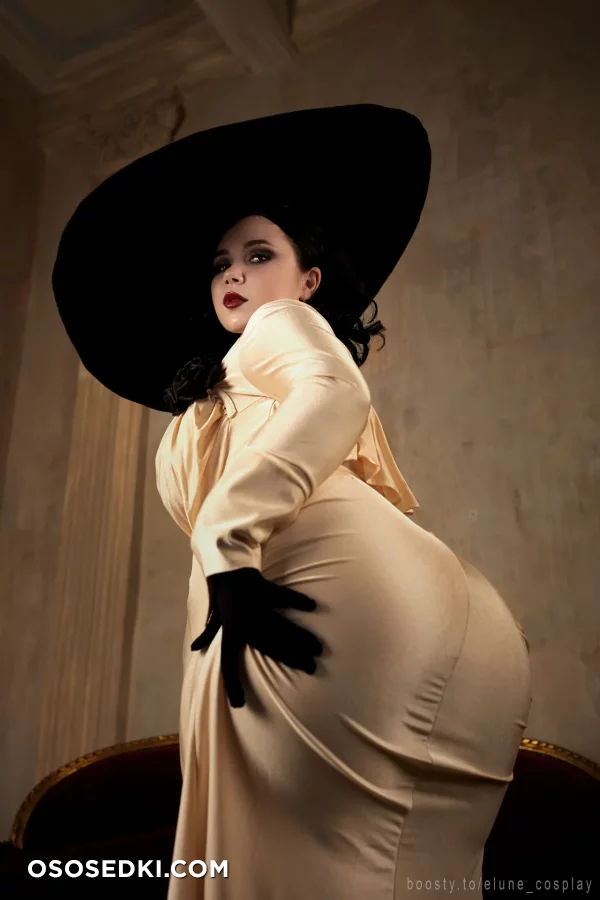 Elune - Alcina Dimitrescu - Resident Evil  Biohazard - 2