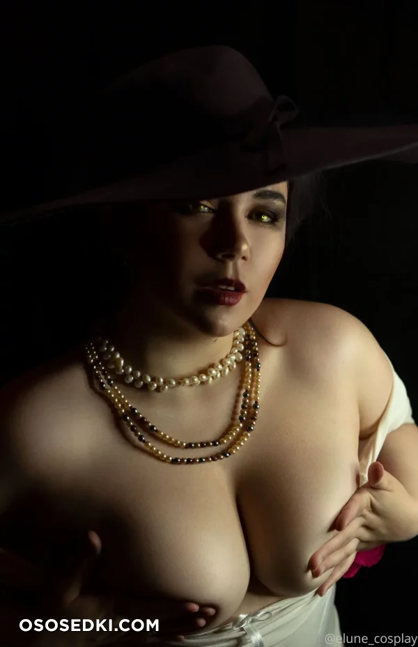 Elune - Alcina Dimitrescu - Resident Evil  Biohazard - 34