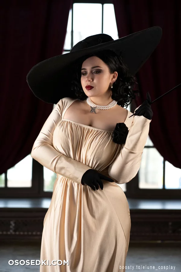 Elune - Alcina Dimitrescu - Resident Evil  Biohazard - 8