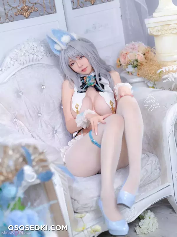 Machi馬吉: White Rabbit - 31