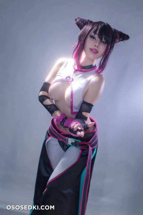 Titi Cosplay - Juri Han - Street Fighter - 17