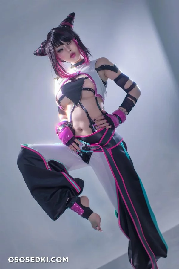 Titi Cosplay - Juri Han - Street Fighter - 96