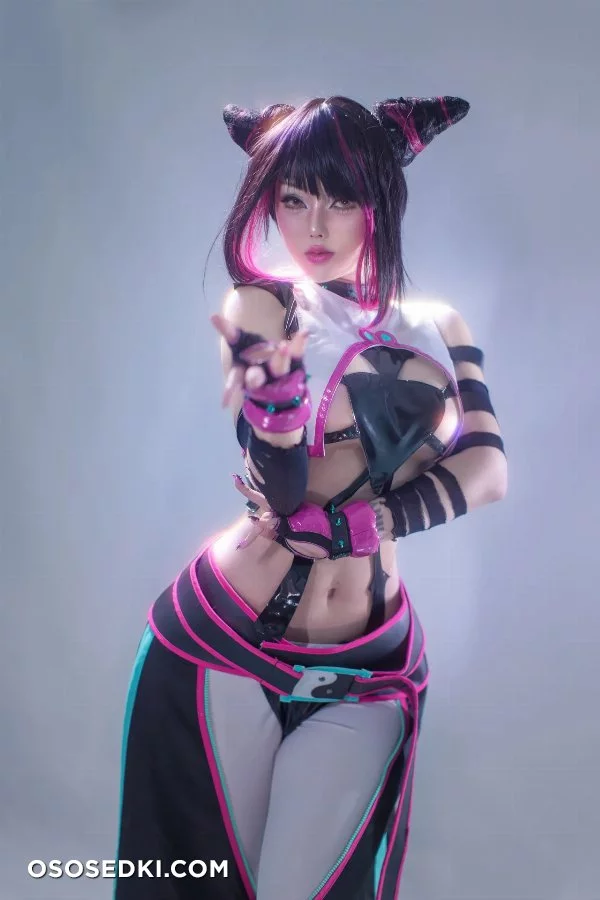 Titi Cosplay - Juri Han - Street Fighter - 97