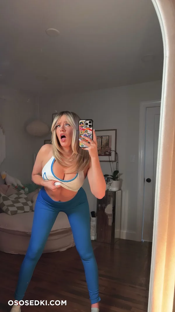 Thousand Hunny - Susan Storm  Invisible Woman - Fantastic Four - 40