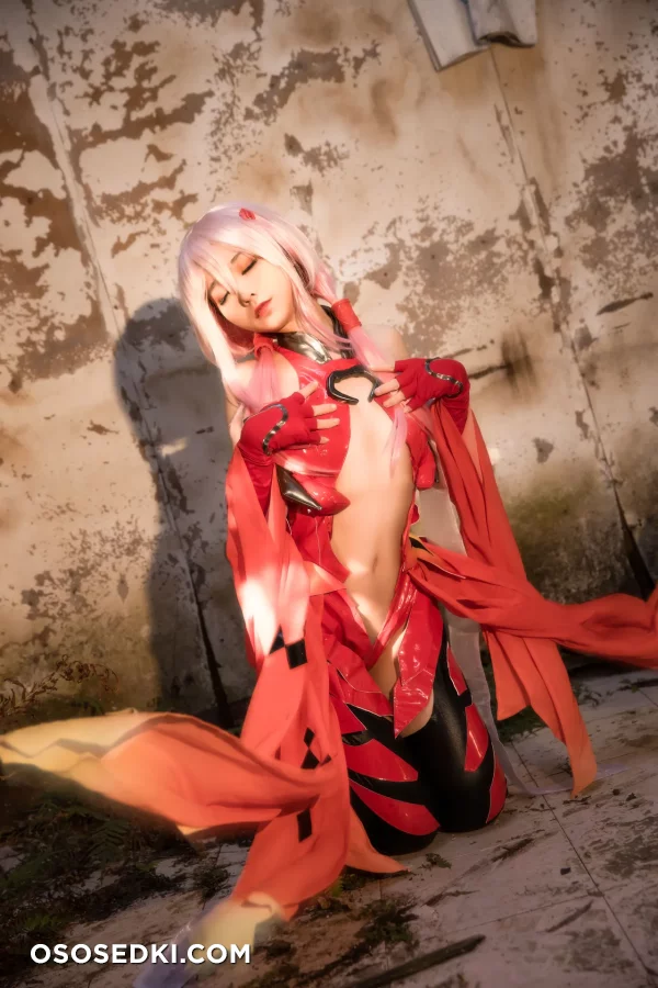 G44 Wa Kizutsukanai - Inori Yuzuriha - Guilty Crown - 13
