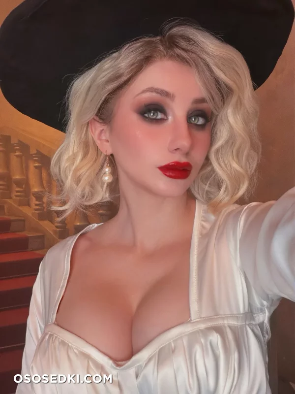 Daria Kravets  Fishy Cosplay - Grace Ashcroft - Resident Evil  Biohazard - 47