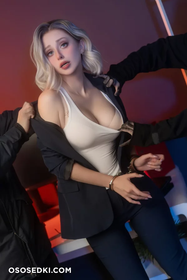Daria Kravets  Fishy Cosplay - Grace Ashcroft - Resident Evil  Biohazard - 51