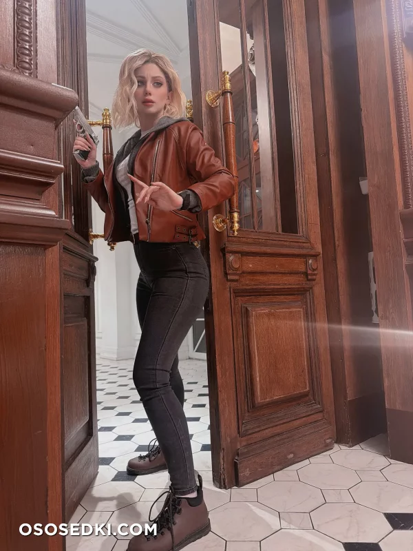 Daria Kravets  Fishy Cosplay - Grace Ashcroft - Resident Evil  Biohazard - 58