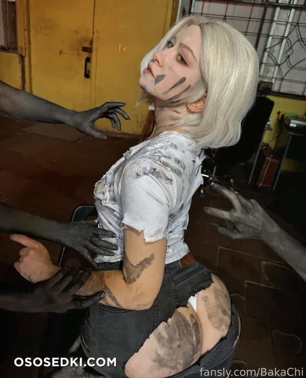 Bakachi - Grace Ashcroft - Resident Evil  Biohazard - 10