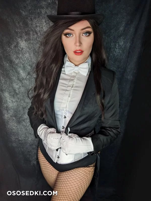 Kate Gray - Zatanna Zatara - Justice League - 7