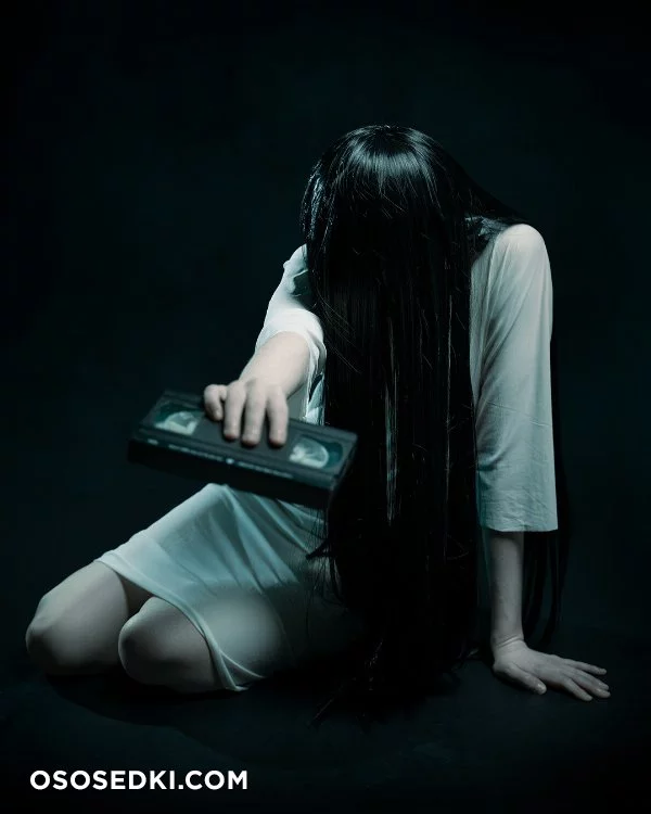 Victoria Lirell - Sadako Yamamura - The Ring - 32