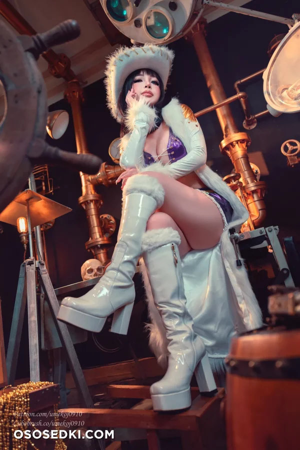 Umeko J - Nico Robin - One Piece - 17