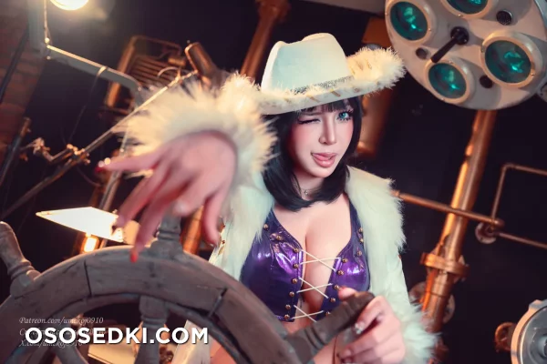 Umeko J - Nico Robin - One Piece - 23