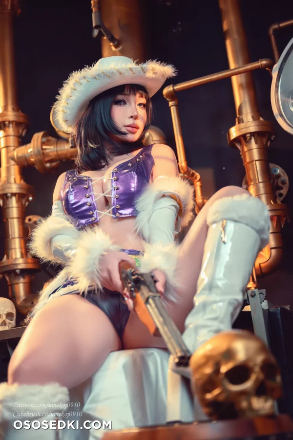 Umeko J - Nico Robin - One Piece - 35