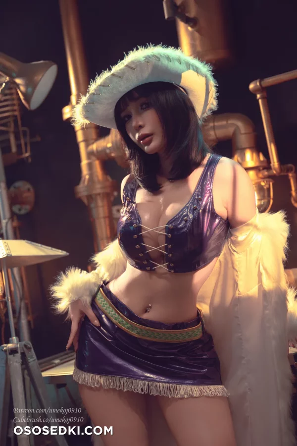 Umeko J - Nico Robin - One Piece - 52