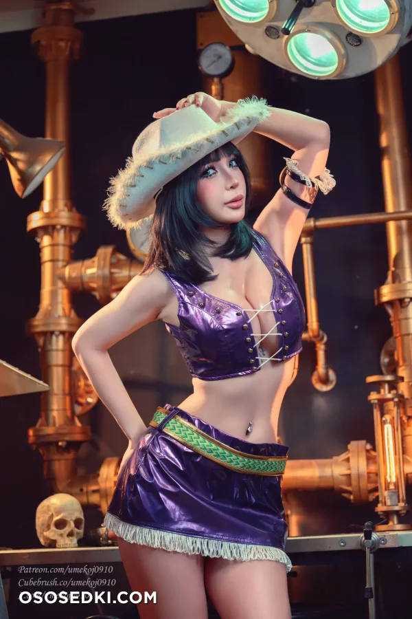 Umeko J - Nico Robin - One Piece - 56