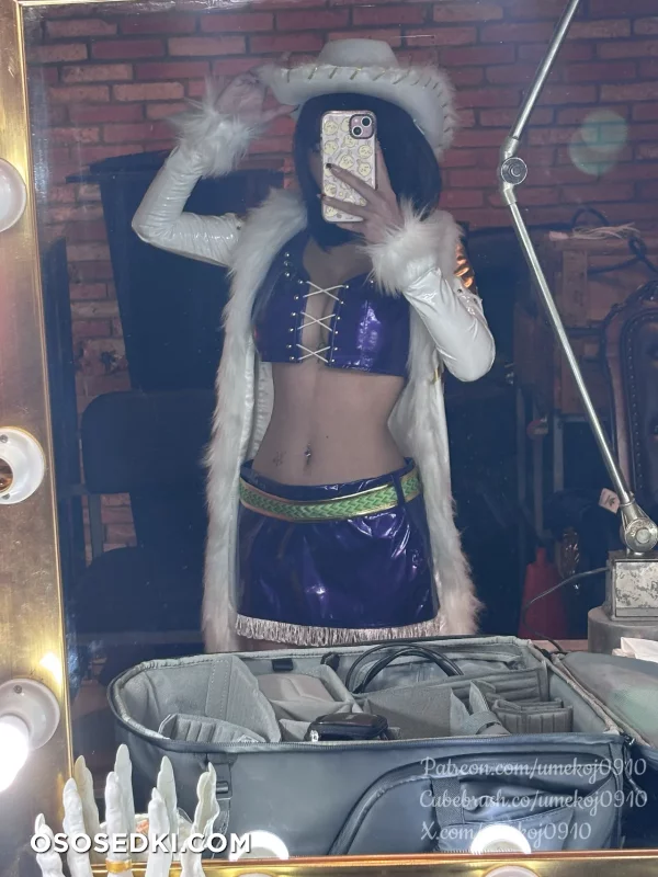 Umeko J - Nico Robin - One Piece - 98