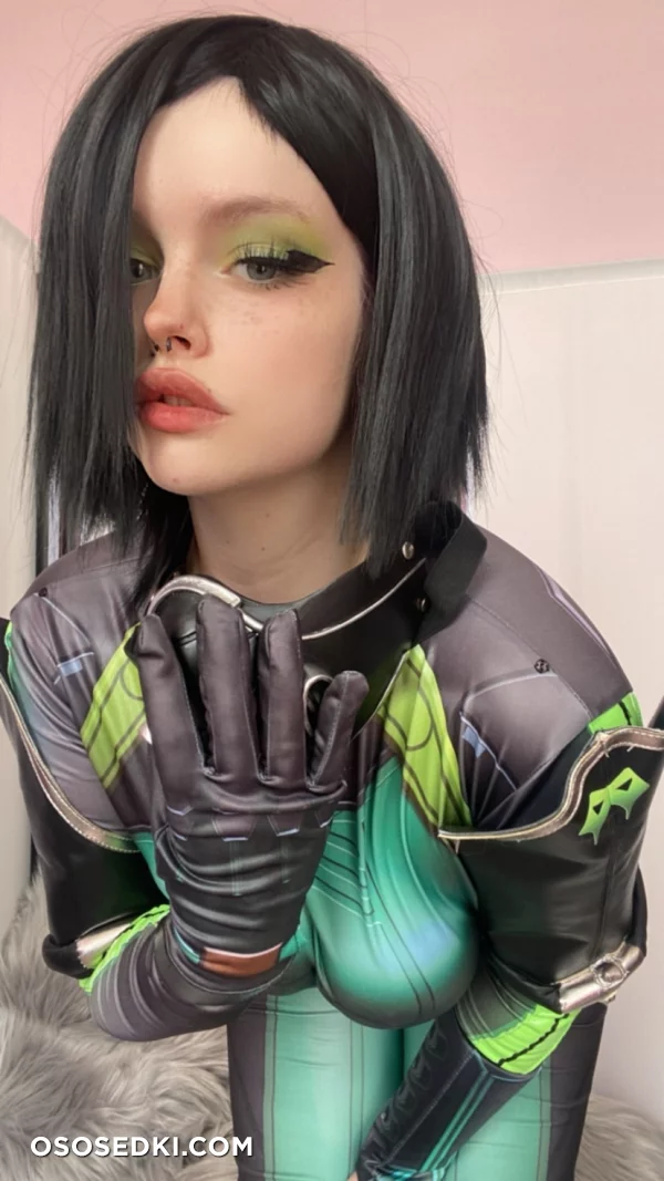 Sophie Snomster - Viper - Valorant - 6