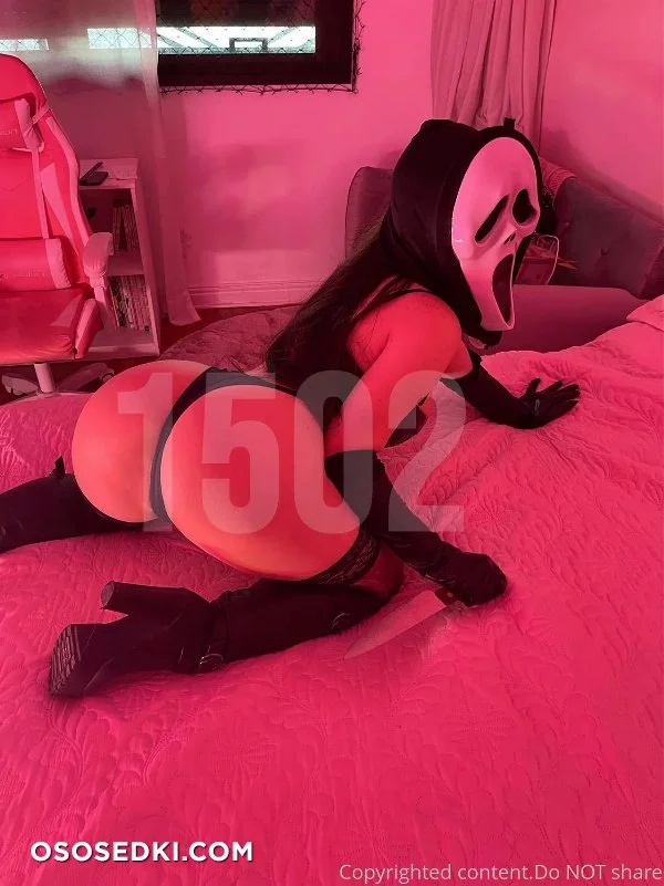 Fe Galvao  Maria Fernanda - Ghostface - Scream - 1