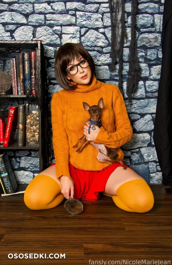 Nicole Marie Jean - Velma Dinkley - Scooby-doo - 7