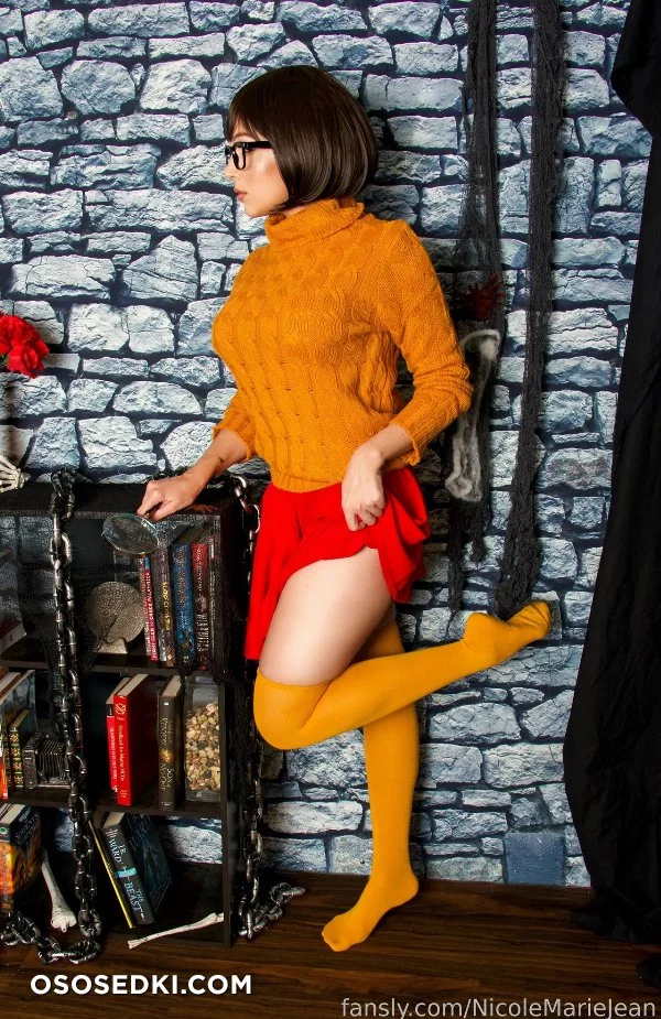 Nicole Marie Jean - Velma Dinkley - Scooby-doo - 9