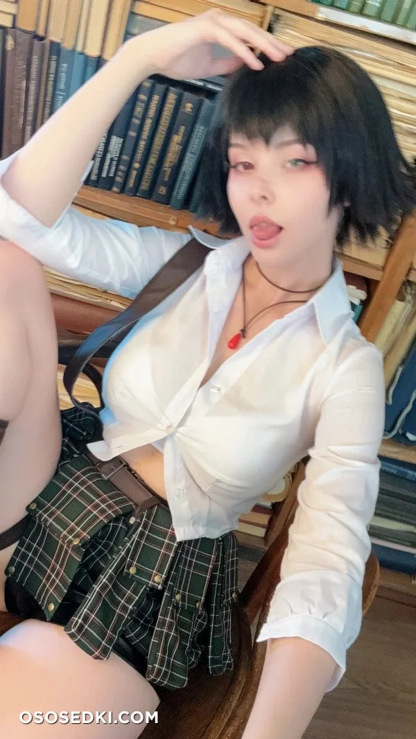 Helly Von Valentine  Disharmonica - Lady - Devil May Cry - 35