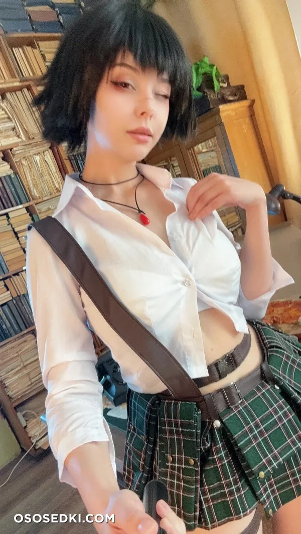 Helly Von Valentine  Disharmonica - Lady - Devil May Cry - 66