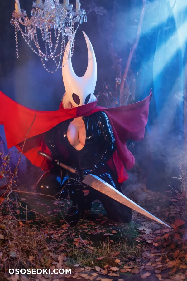 Alice Cosplay  Your Personal Succubus - Hornet - Hollow Knight - 4