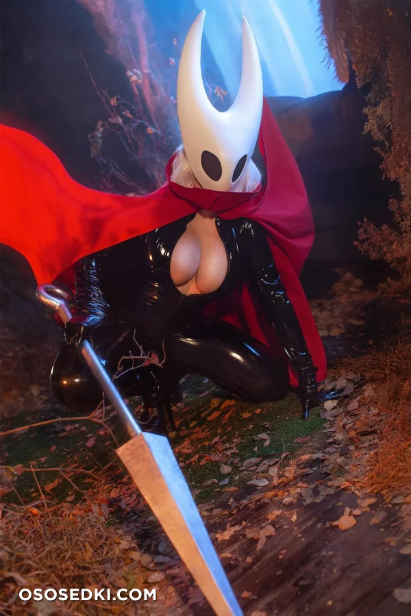 Alice Cosplay  Your Personal Succubus - Hornet - Hollow Knight - 7