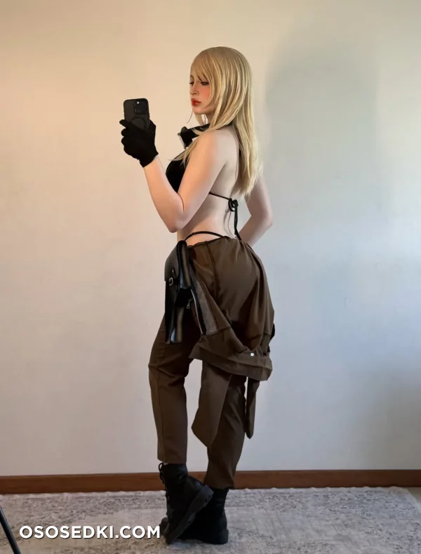 Thayse Kloppel  - Eva - Metal Gear Solid - 11