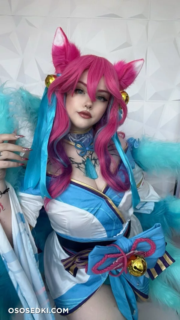 Sophie Snomster - Ahri - League Of Legends - 9