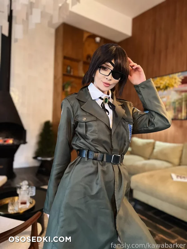 Zirael Rem - Hange Zoe - Shingeki No Kyojin  Attack On Titan - 1