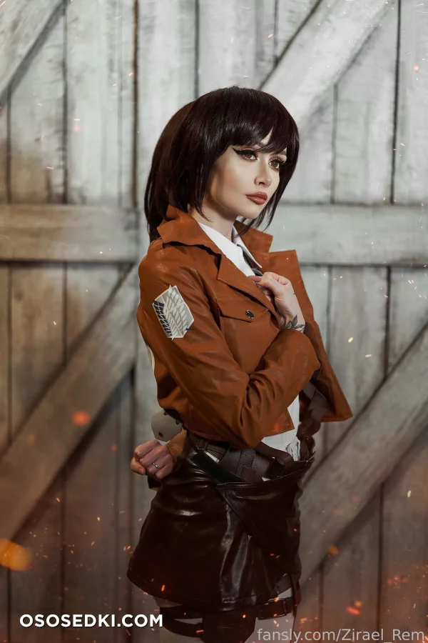 Zirael Rem - Sasha Blouse - Shingeki No Kyojin  Attack On Titan - 10