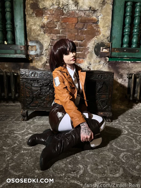 Zirael Rem - Sasha Blouse - Shingeki No Kyojin  Attack On Titan - 13