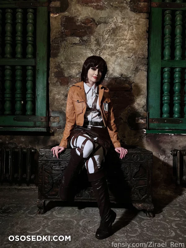 Zirael Rem - Sasha Blouse - Shingeki No Kyojin  Attack On Titan - 5