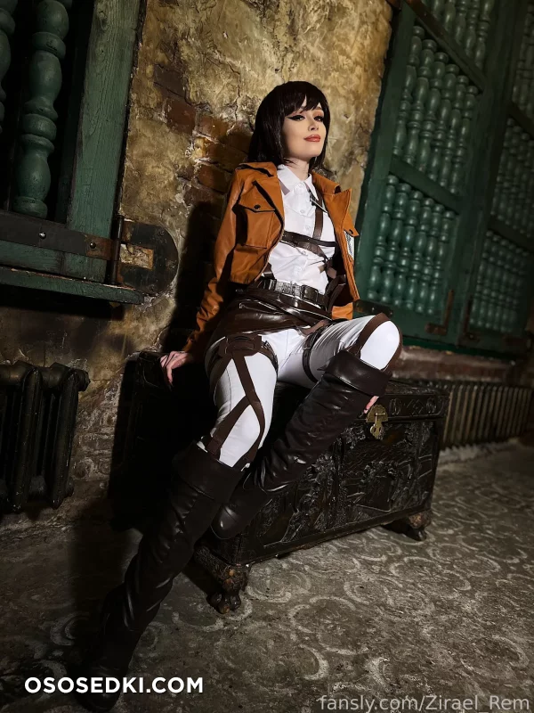 Zirael Rem - Sasha Blouse - Shingeki No Kyojin  Attack On Titan - 6