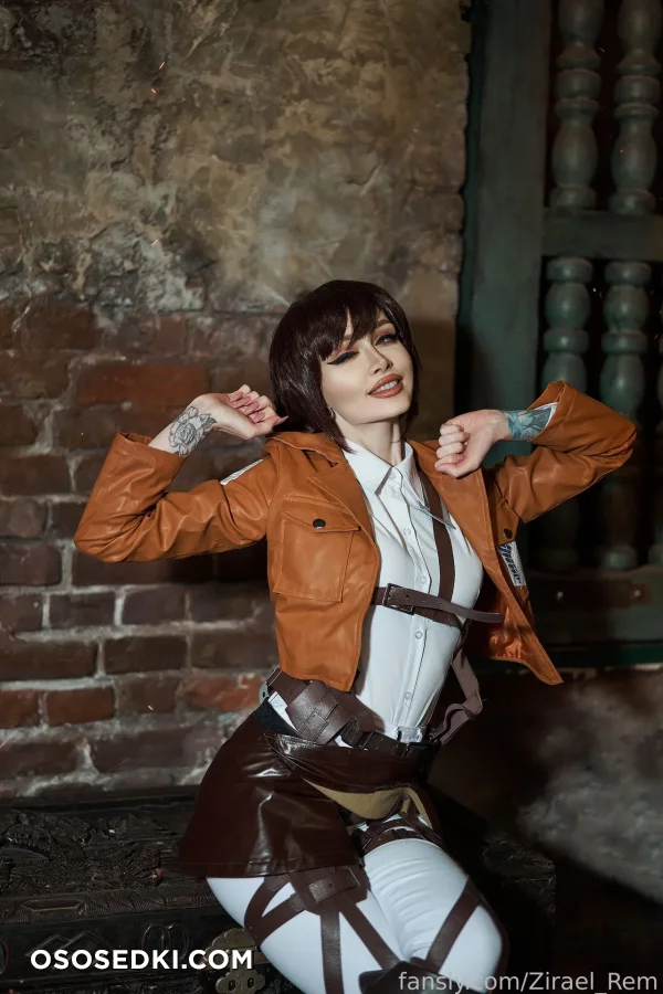 Zirael Rem - Sasha Blouse - Shingeki No Kyojin  Attack On Titan - 7