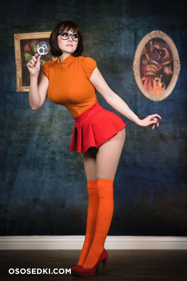 Angie Griffin - Velma Dinkley - Scooby-doo - 18