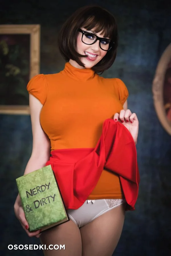 Angie Griffin - Velma Dinkley - Scooby-doo - 19
