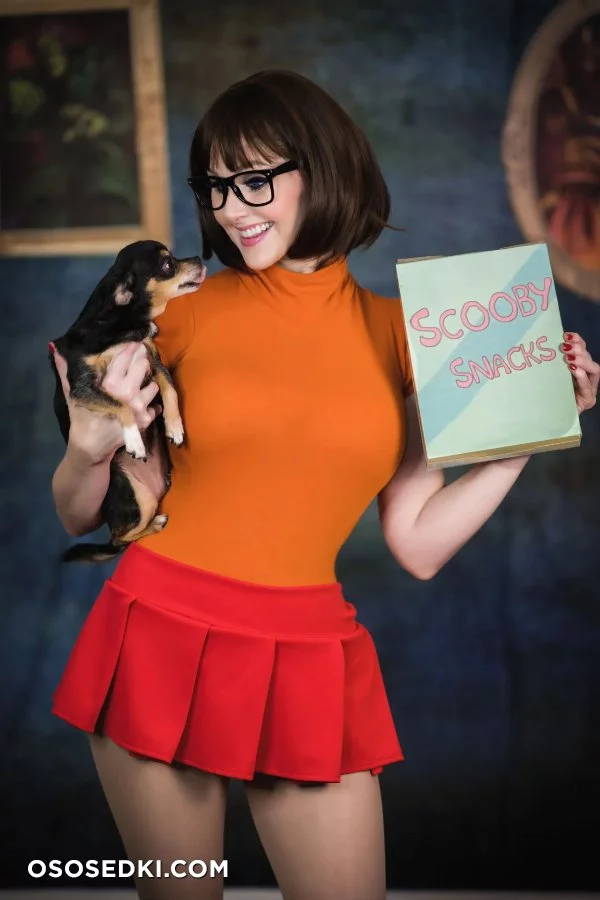 Angie Griffin - Velma Dinkley - Scooby-doo - 25