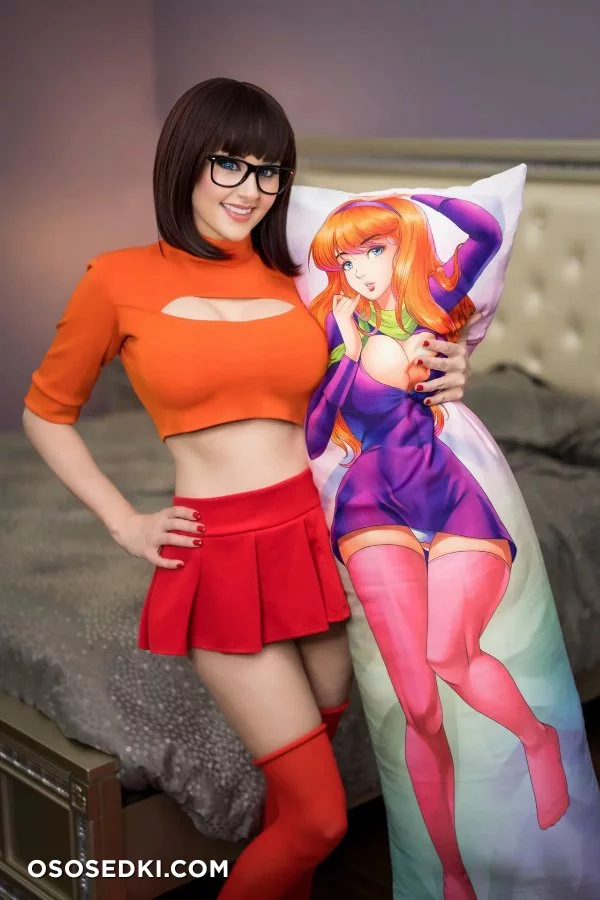 Angie Griffin - Velma Dinkley - Scooby-doo - 58